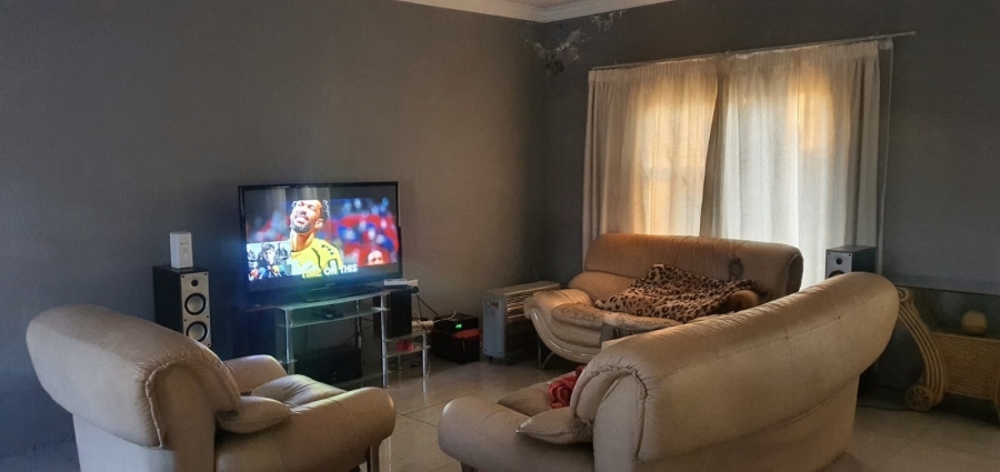 4 Bedroom Property for Sale in Melodie North West